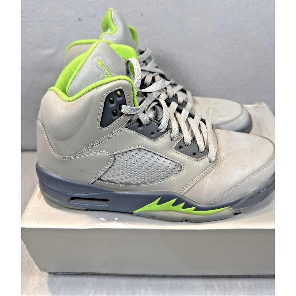 Jordan 5 Retro Green Bean Grey Leather Sneakers Size 9.5 DM9014-003